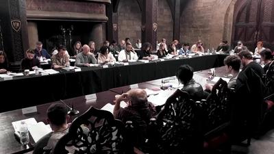 The_Witcher_Season_4_-_Official_Behind-The-Scenes_Table_Read_Clip_28202429_Liam_Hemsworth_037.jpg
