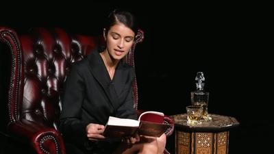 Yennefer_Reads_The_Witcher_28feat__Anya_Chalotra29_064.jpg